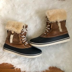Winter Duck Boots- CROCS allcast luxe